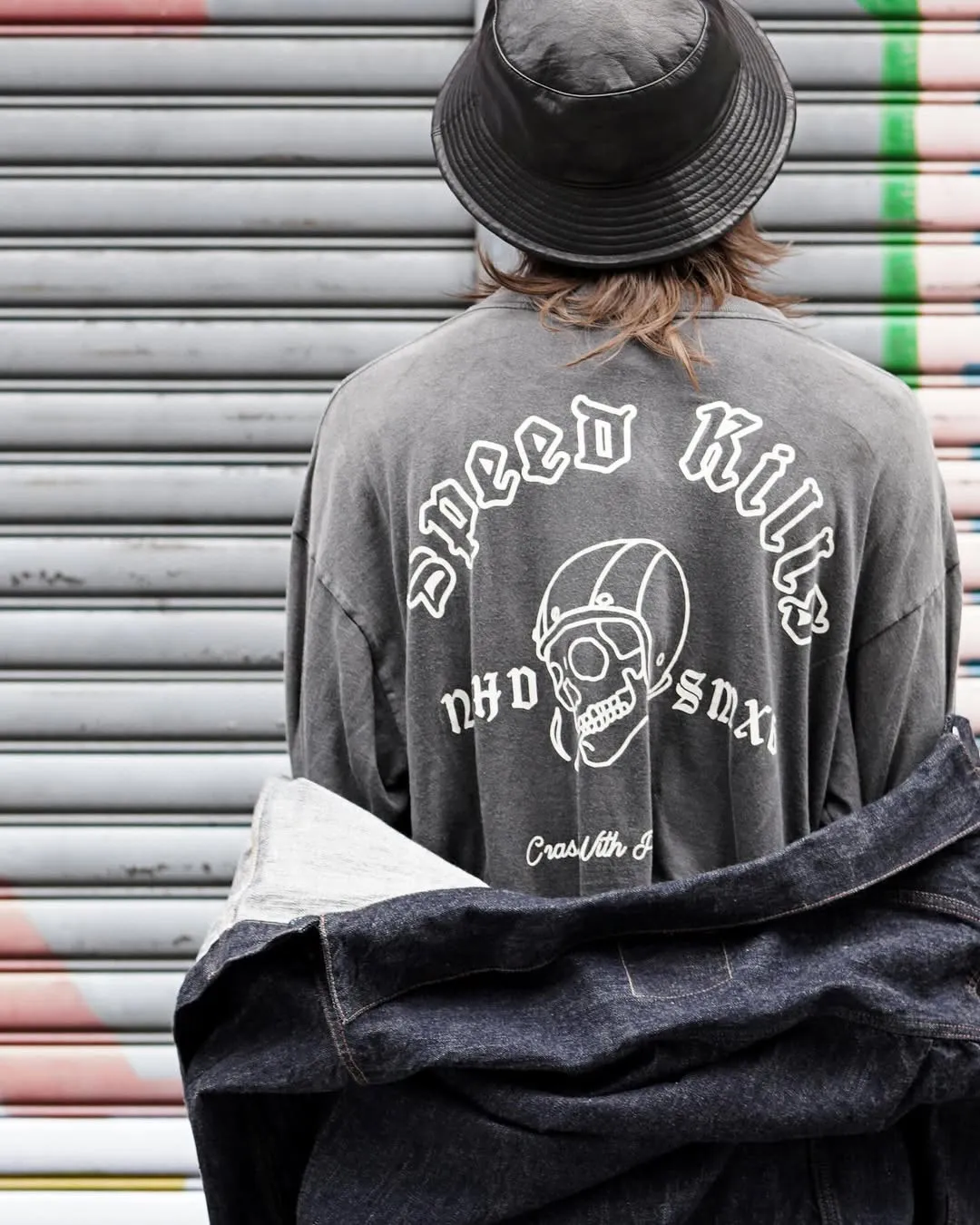 SAINT Mxxxxxx × NEIGHBORHOOD STHD . LS TEE SPEED KILLS/BLK Skull Helmet Long Sleeves Washed Black S-XL Cylindrical Cloth Ready-Made Assute Dyeing Heavy Washing Water Fading Handmade Splashed Ink Holes Simulate Natural Fading and Old Effects Correct Version Customized NBHD Co-branded Accessories Top Purchasing Level